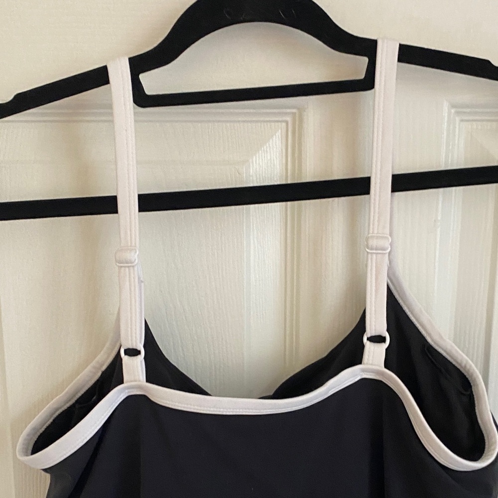 Xhilaration Black and White Athletic Dress with Shorts - Picture 4 of 7